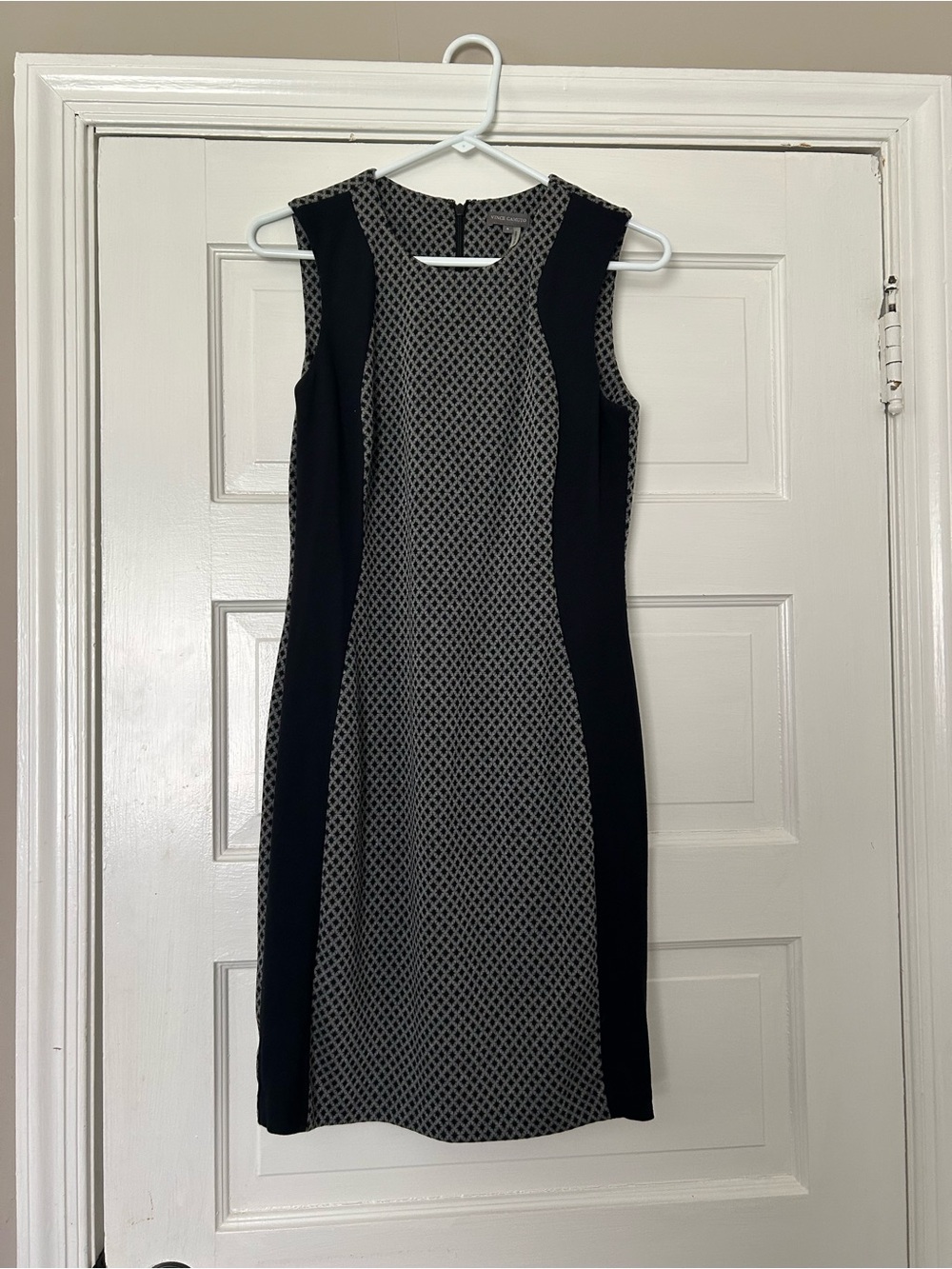 Vince Camuto Black and Gray Sleeveless Sheath Dress